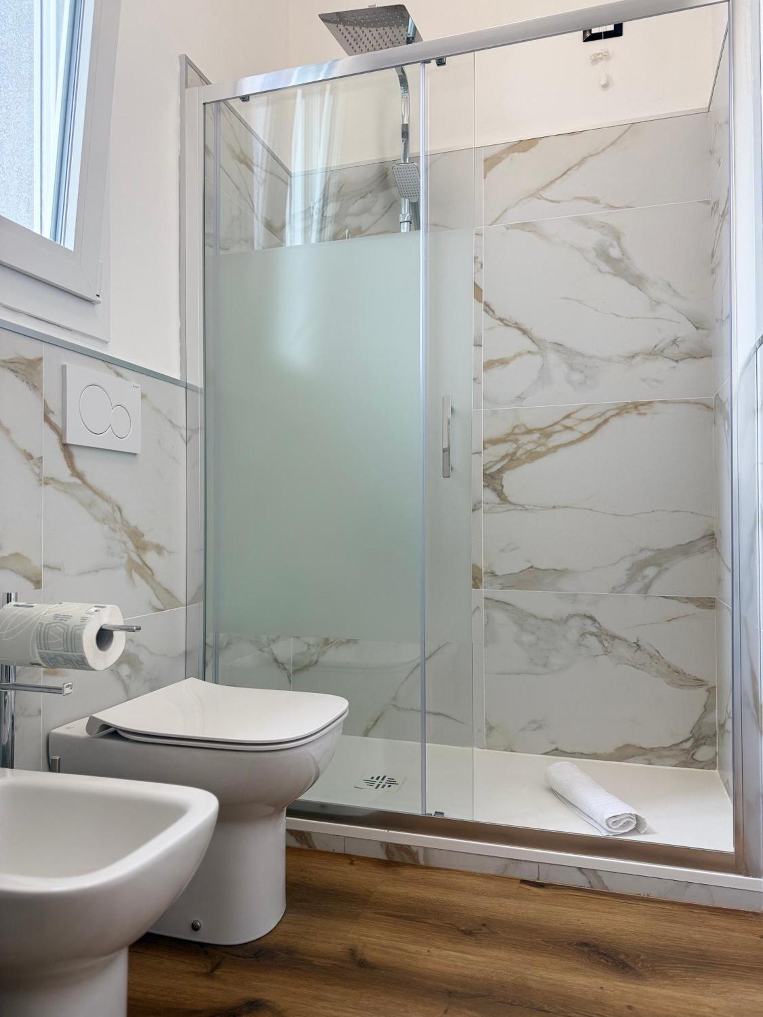 Infinity House - Eleganza Moderna Tra Treviso E Venezia Hotel Casièr Cameră foto