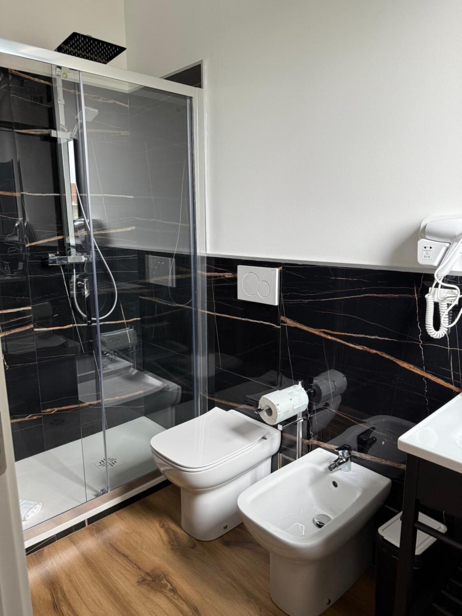 Infinity House - Eleganza Moderna Tra Treviso E Venezia Hotel Casièr Cameră foto
